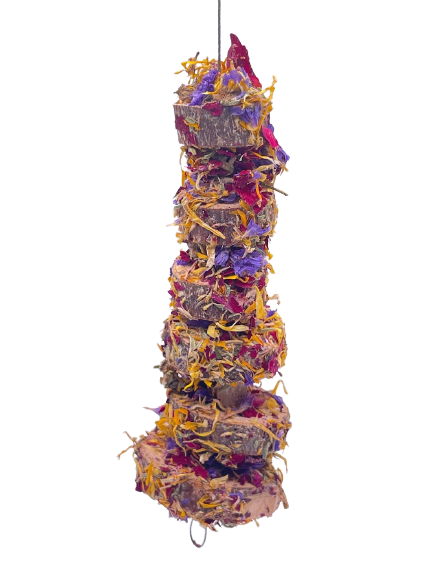Hanging Apple Wood Forage Chips Treat For Rabbit, Hamsters, Guinea Pigs, Chinchillas & Small Rodents