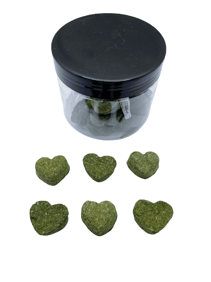 Mini_Heart_Timothy_Hay_Rabbit_Treat._Also_suitable_for_Chinchillas__Hamsters__Guinea_Pigs__and_other_Small_Animals