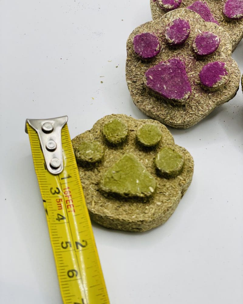 Paw Print Timothy Hay Cakes Rabbit Treat for Hamsters, Guinea Pigs, Chinchillas, and other Small Rodents. - Image 5