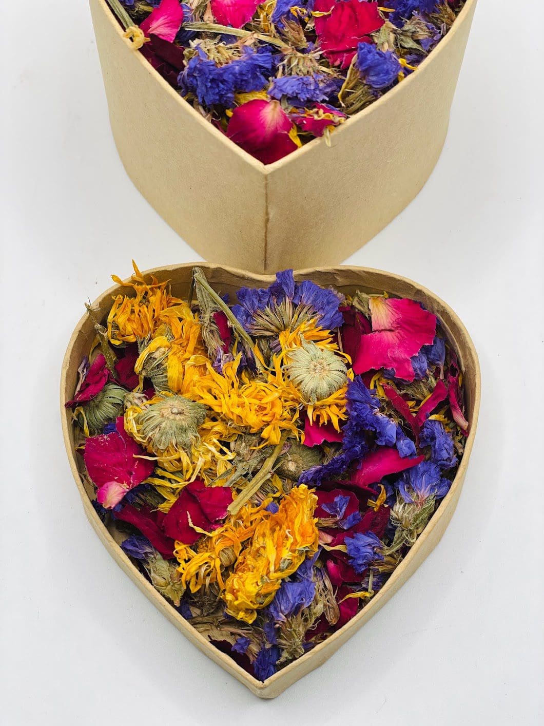 Valentine's Day Premium Forage Mix Treat For Rabbit, Hamsters, Guinea Pigs, Chinchillas & Small Rodents - Image 10