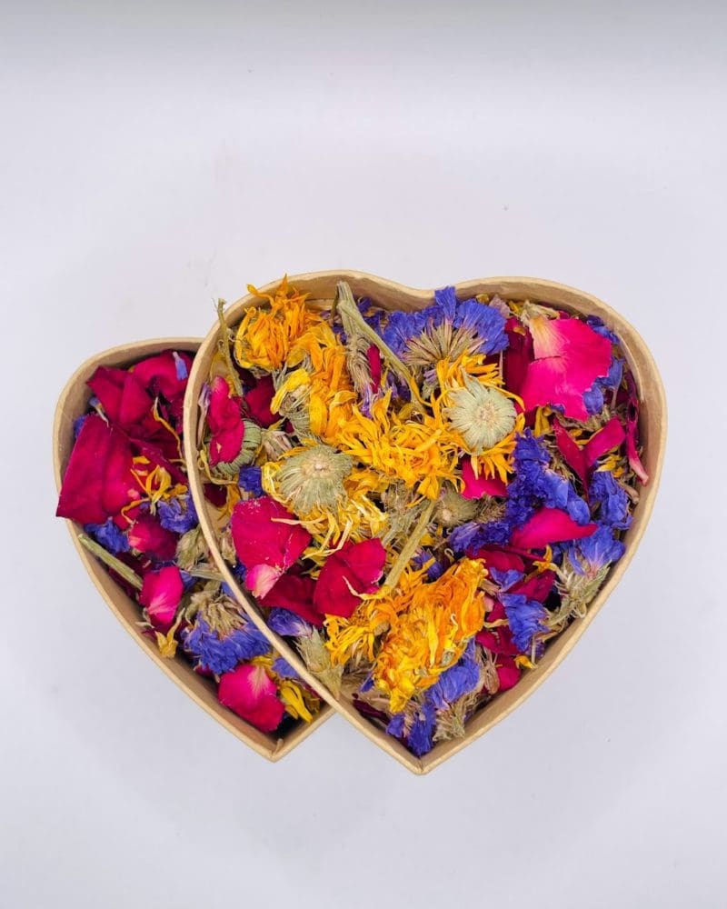 Valentine's Day Premium Forage Mix Treat For Rabbit, Hamsters, Guinea Pigs, Chinchillas & Small Rodents
