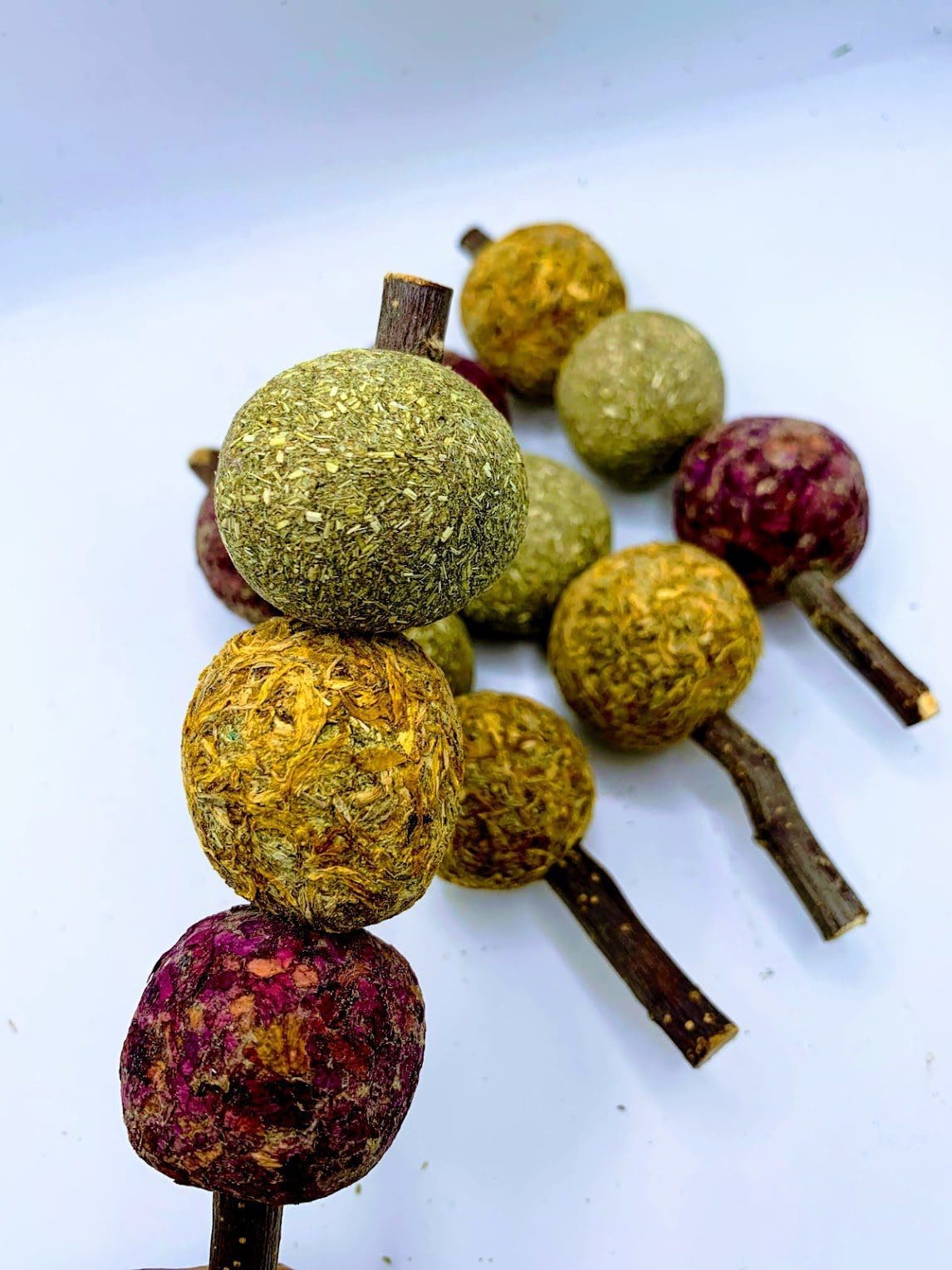 Meatball Skewer Grass Ball Lollipops Timothy Hay Treat.  Suitable for Rabbit, Hamsters, Guinea Pigs, Chinchillas & Small Rodents. - Image 8